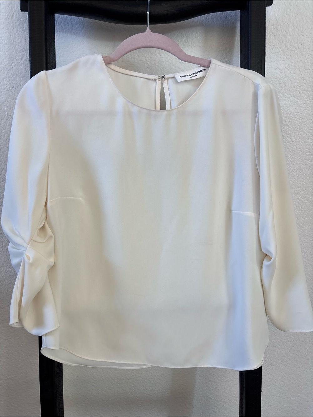 Amanda Uprichard Cream Blouse with Ruched Sleeve Detail Size M